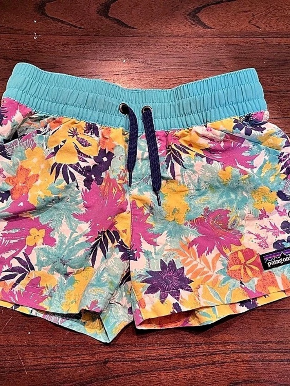 Patagonia Girls Floral Shorts Size Small (7-8)